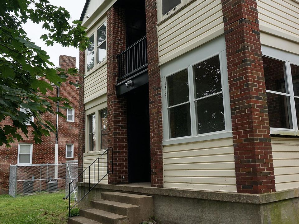 Rear Elevation 02.