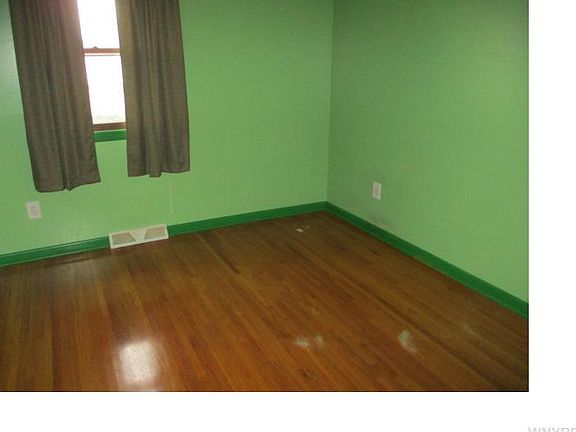 5th image of 37 Dale Dr