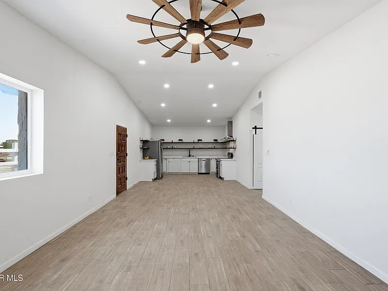 536 James St #B — Photo 4