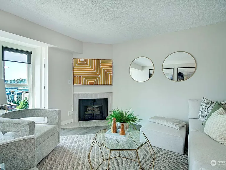 400 Melrose Ave E #302 — Photo 10