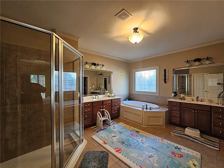 10924 Waters Rd — Photo 27