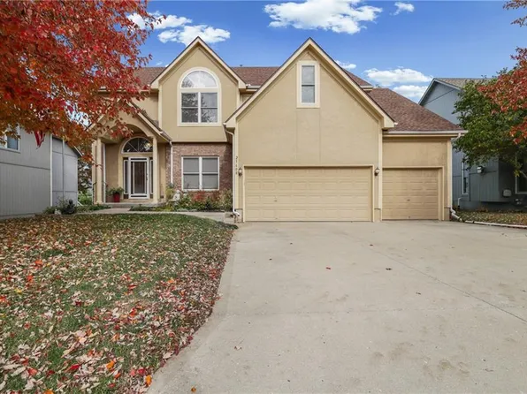 25608 E 31st Ter S, Blue Springs, MO 64015