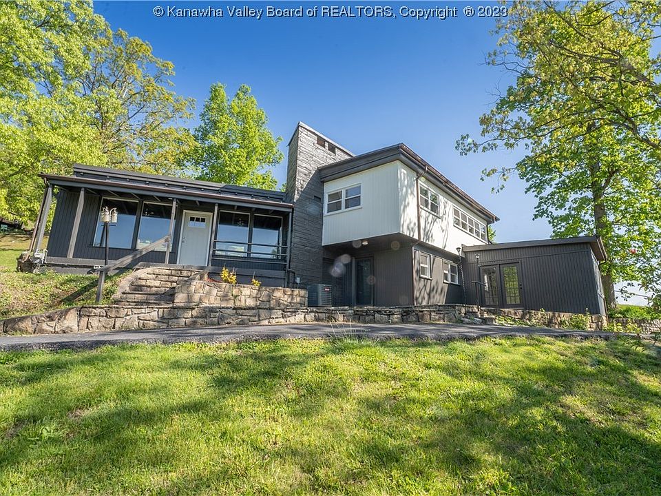 1st image of 114 Sheridan Cir