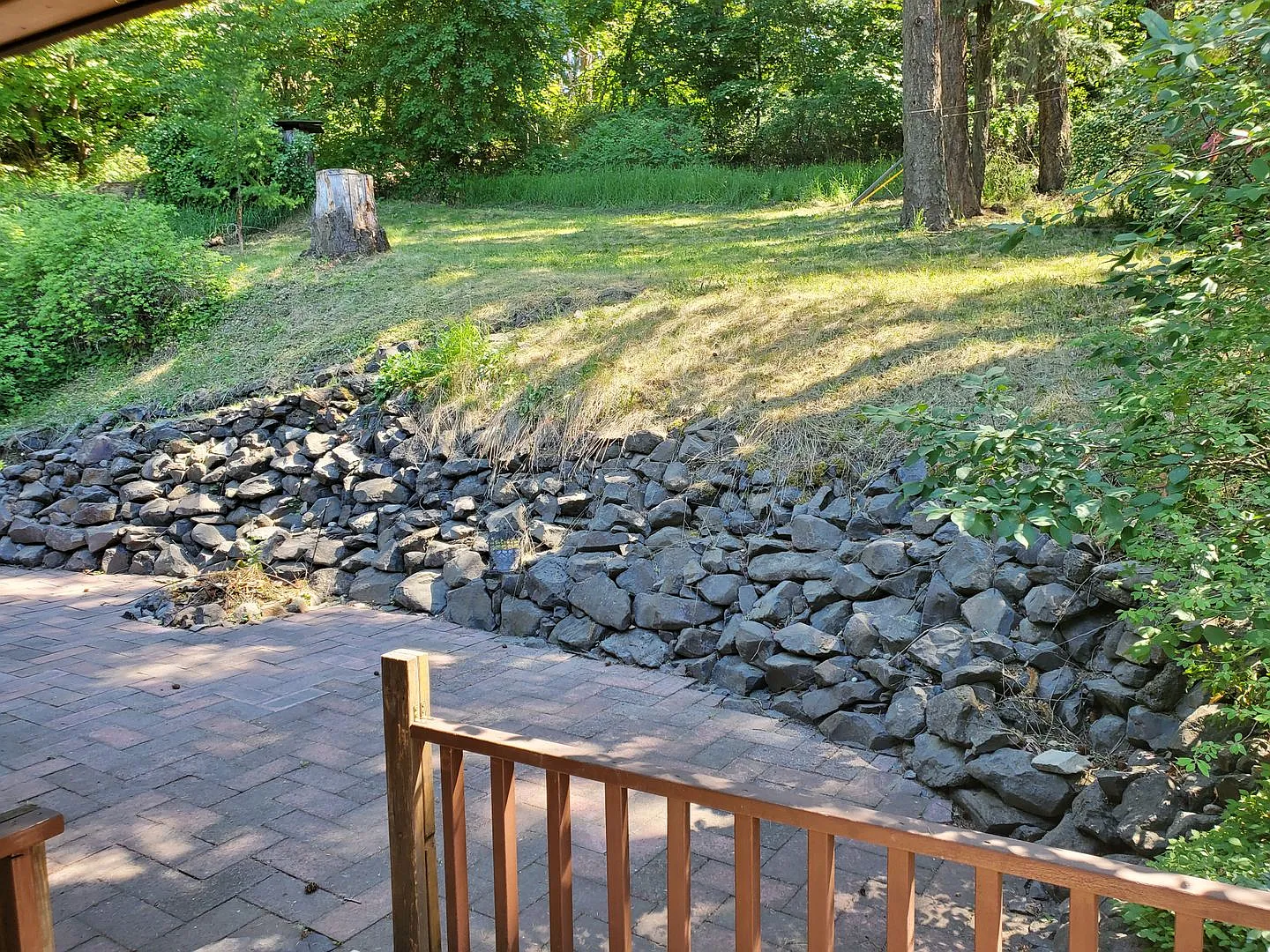 Large Tucked Away South Hill Home! — Photo 2
