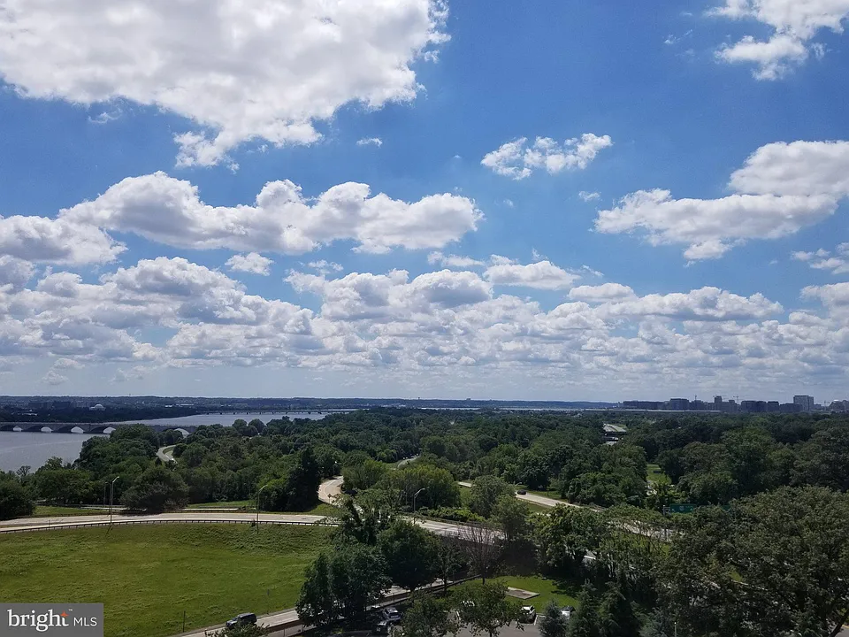 1011 Arlington Blvd #1040