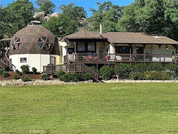 3rd image of 2877 Trower Rd