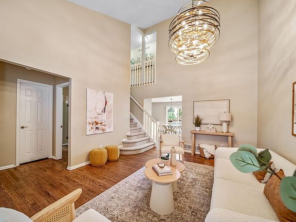 4th image of 1529 Aster Ct