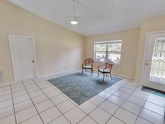 2nd image of 28 Freeland Ln