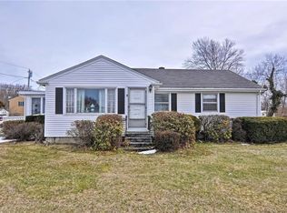 2 Pennsylvania Ave, Warren, RI 02885