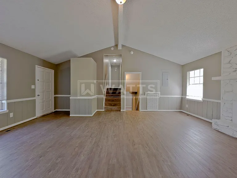 101 Shady Ln — Photo 6