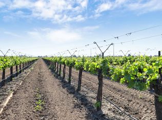 16510 N Locust Tree Rd, Lodi, CA 95240