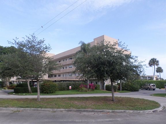 4th image of 951 Spanish Cir APT 242F