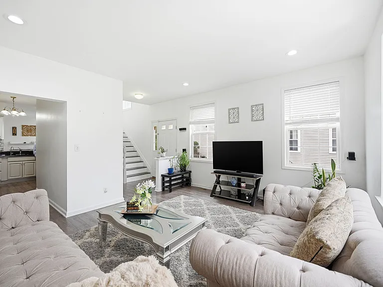 216 Barringer Dr — Photo 37