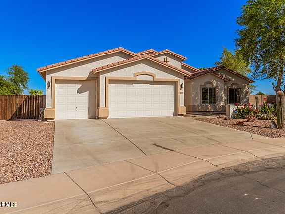 3rd image of 43298 W DESERT FAIRWAYS Drive