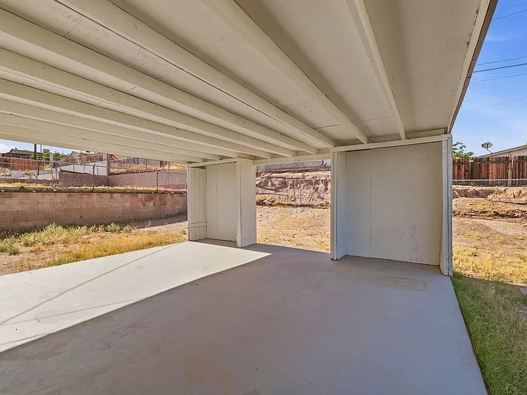 937 Elizabeth St — Photo 23