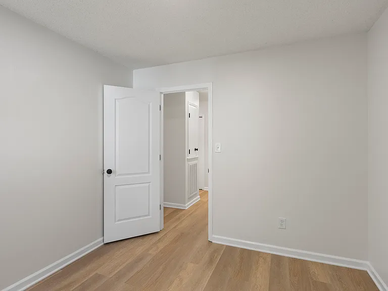 606 Gaslight Trl — Photo 16