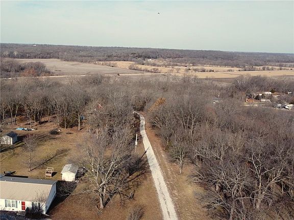 4th image of 17 & 25 Sunset Cir