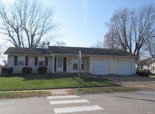 1900 Keeven Ln, Florissant, MO 63031