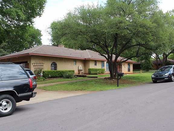 3rd image of 109 Nowlin Dr