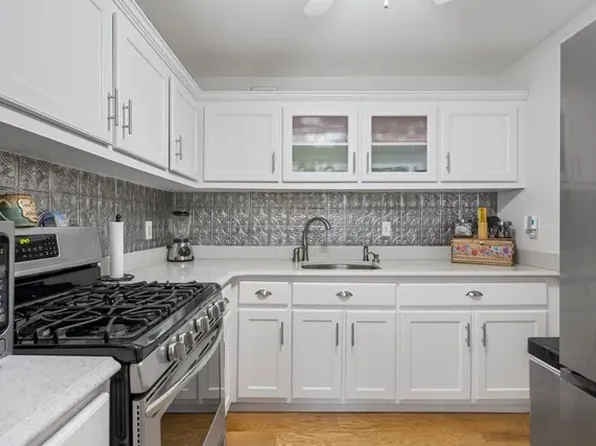 10 Juniper St, Brookline, MA