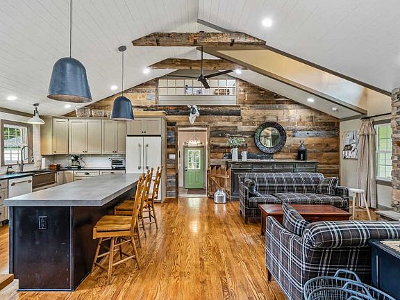 4th image of 28014 Rivermont Dr