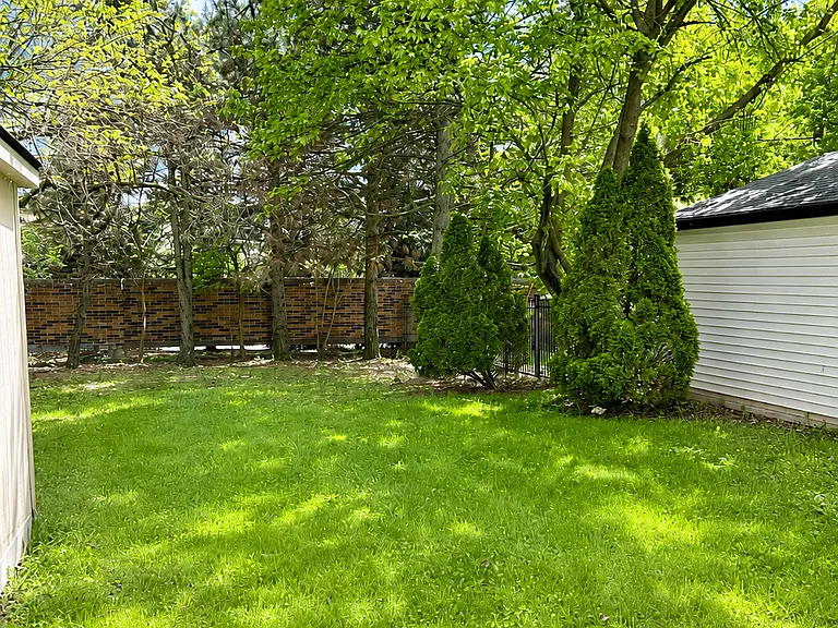 1599 Bournemouth Rd — Photo 18