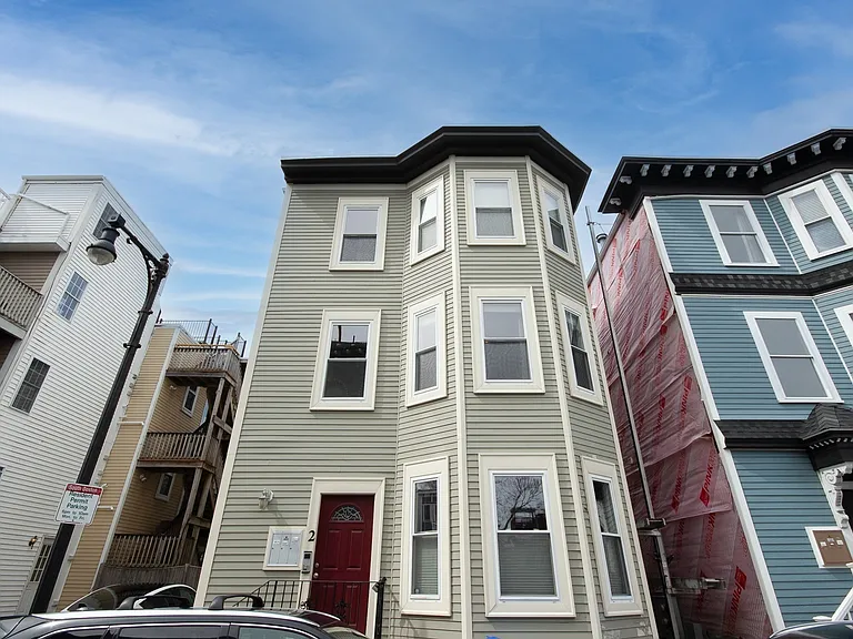 2 Burnham Pl #2 — Photo 17