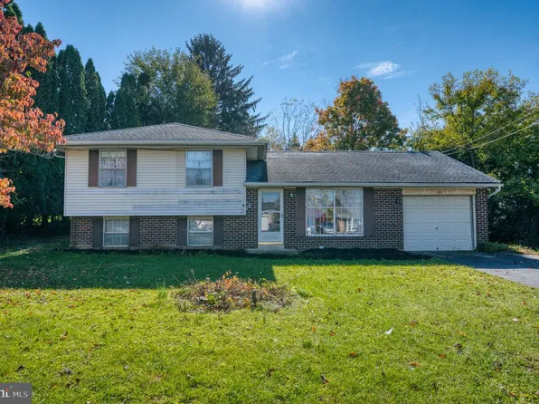 931 W Fairway Dr, Lancaster, PA 17603
