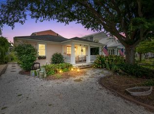 613 Jefferson Ave, Cape Charles, VA 23310