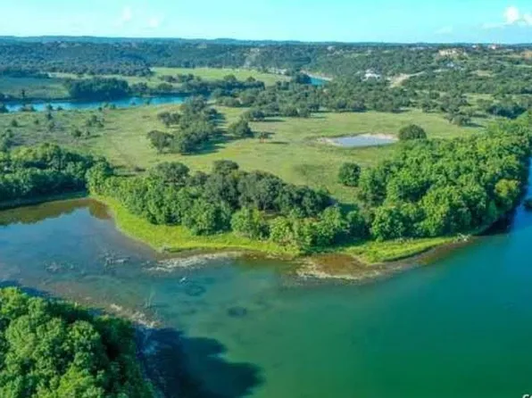 317 River Cliff Pl, Spring Branch, TX 78070
