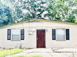 611B W Trickey Ln, Jacksonville, AR 72076