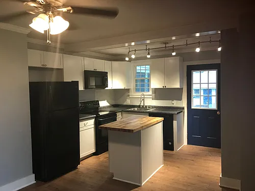 28 McCosh St Photo 1