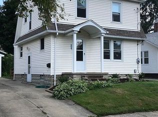 863 Iredell St, Akron, OH 44310