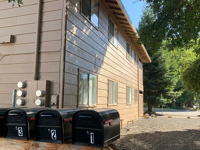 555 E 1st Ave #2 — Photo 6