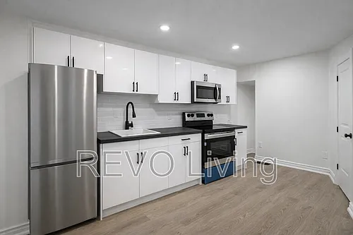 19 Wellington St #B Photo 1