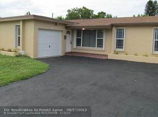 8727 Sheraton Dr, Hollywood, FL 33025