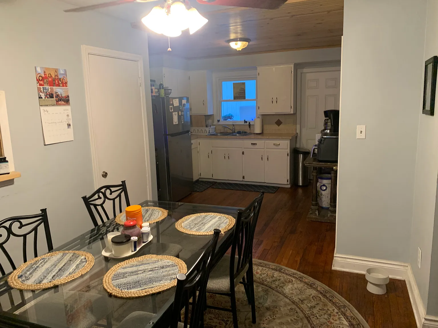 2 bed, $1,300 — Photo 3