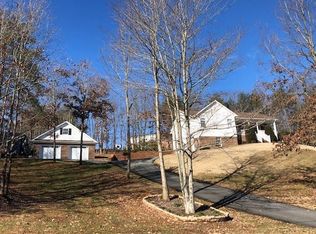 1900 Hopewell Rd, Morganton, NC 28655
