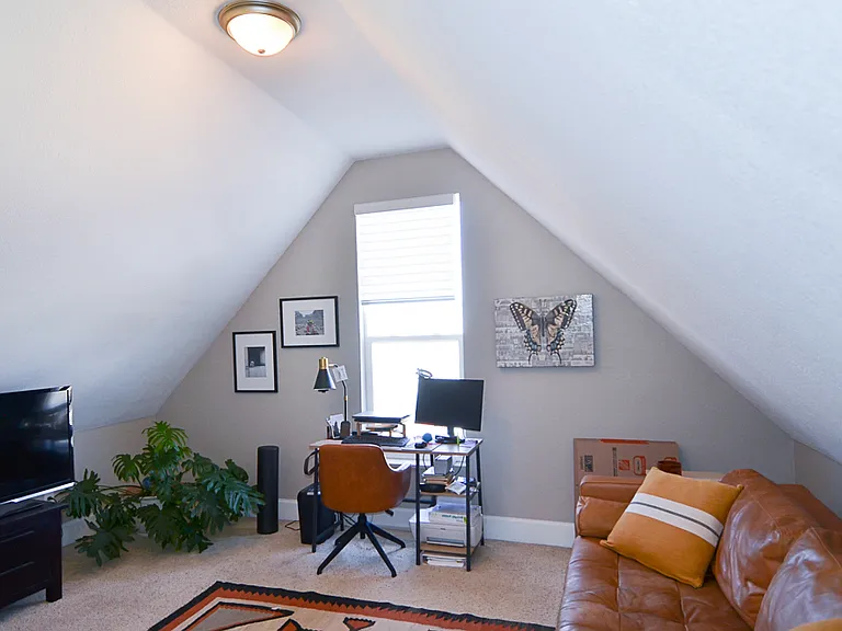 3340 N Lafayette St — Photo 16