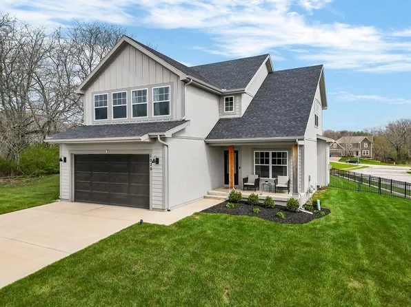 1020 S 12th Ter, Louisburg, KS 66053