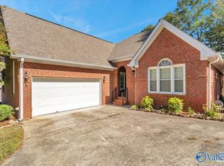86 Oak Ridge Way, Union Grove, AL 35175