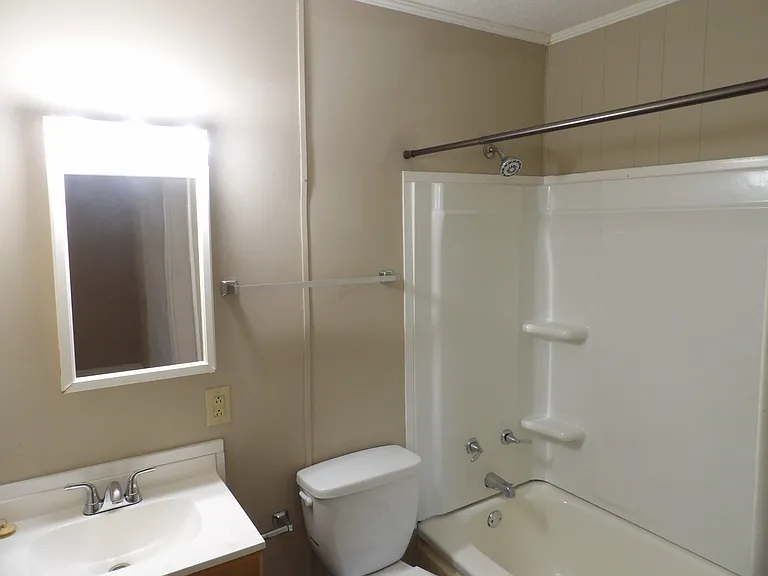 400 Noel Ave — Photo 19