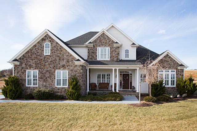 1st image of 206 Ramsey Dr