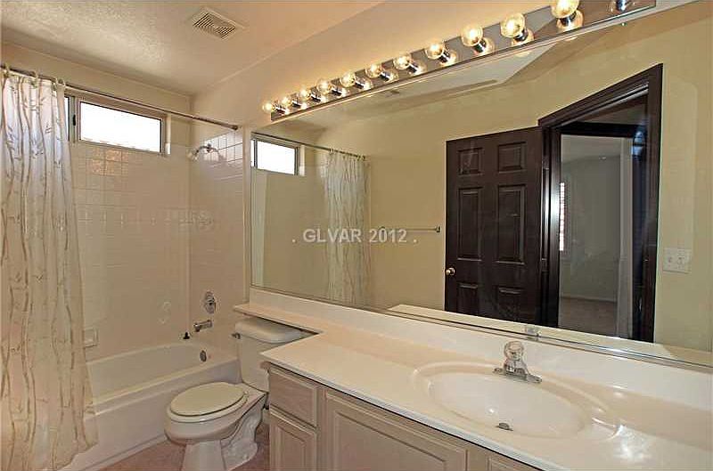 1st image of 334 Laguna Glen Dr
