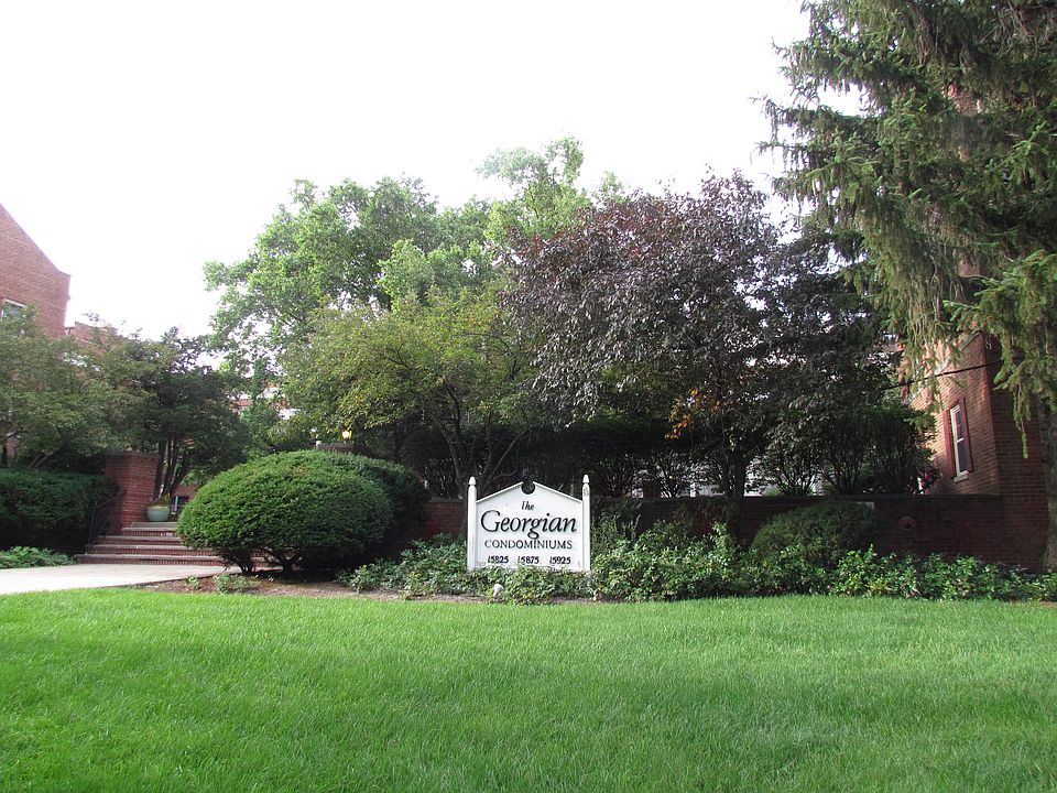 1st image of 15825 Van Aken Blvd APT 305W