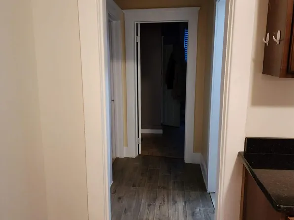 2699 Whalen St APT 1, Hamtramck, MI 48212
