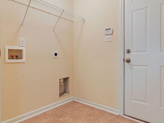 4th image of 3009 W Wt Whitehead Drive