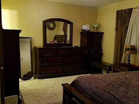 4th image of 317 Villa Real Dr