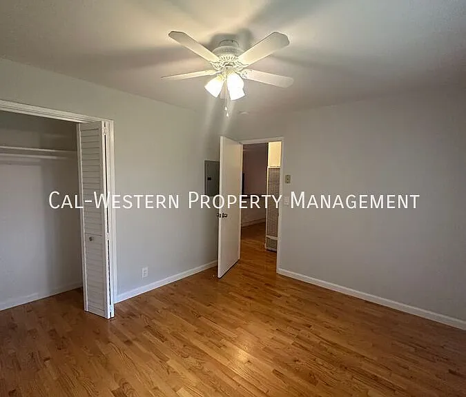 250 Palo Alto Ave #1 — Photo 19