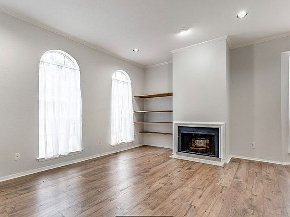 4th image of 4423 Bowser Ave APT 201